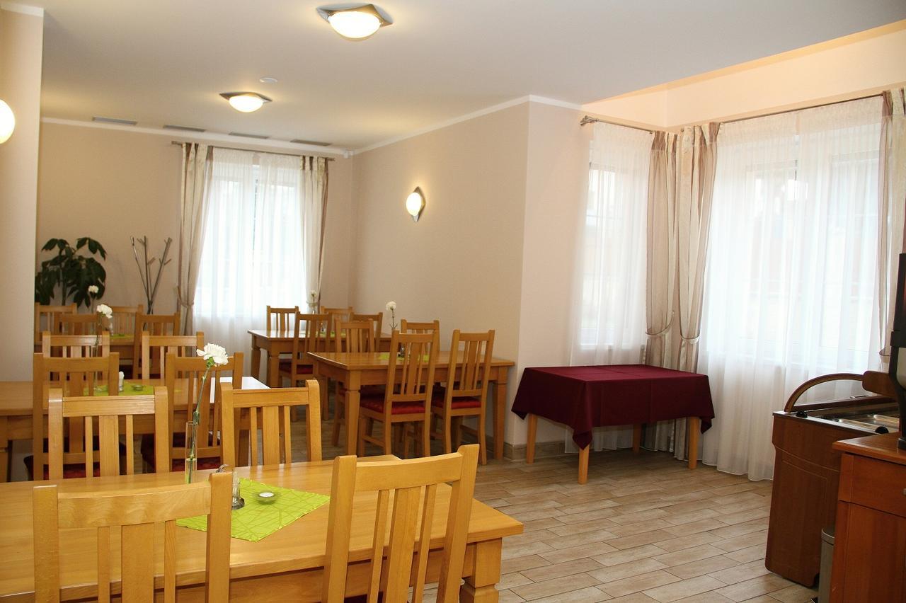 Penzion Harmonie Žlutice Exterior foto
